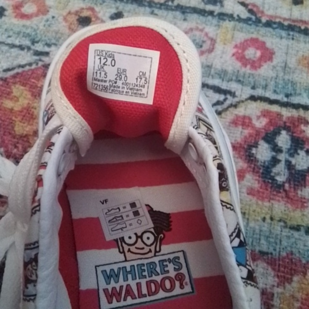 Vans (Where's Waldo?) Era postage US Kids size 12 - Picture 3 of 5